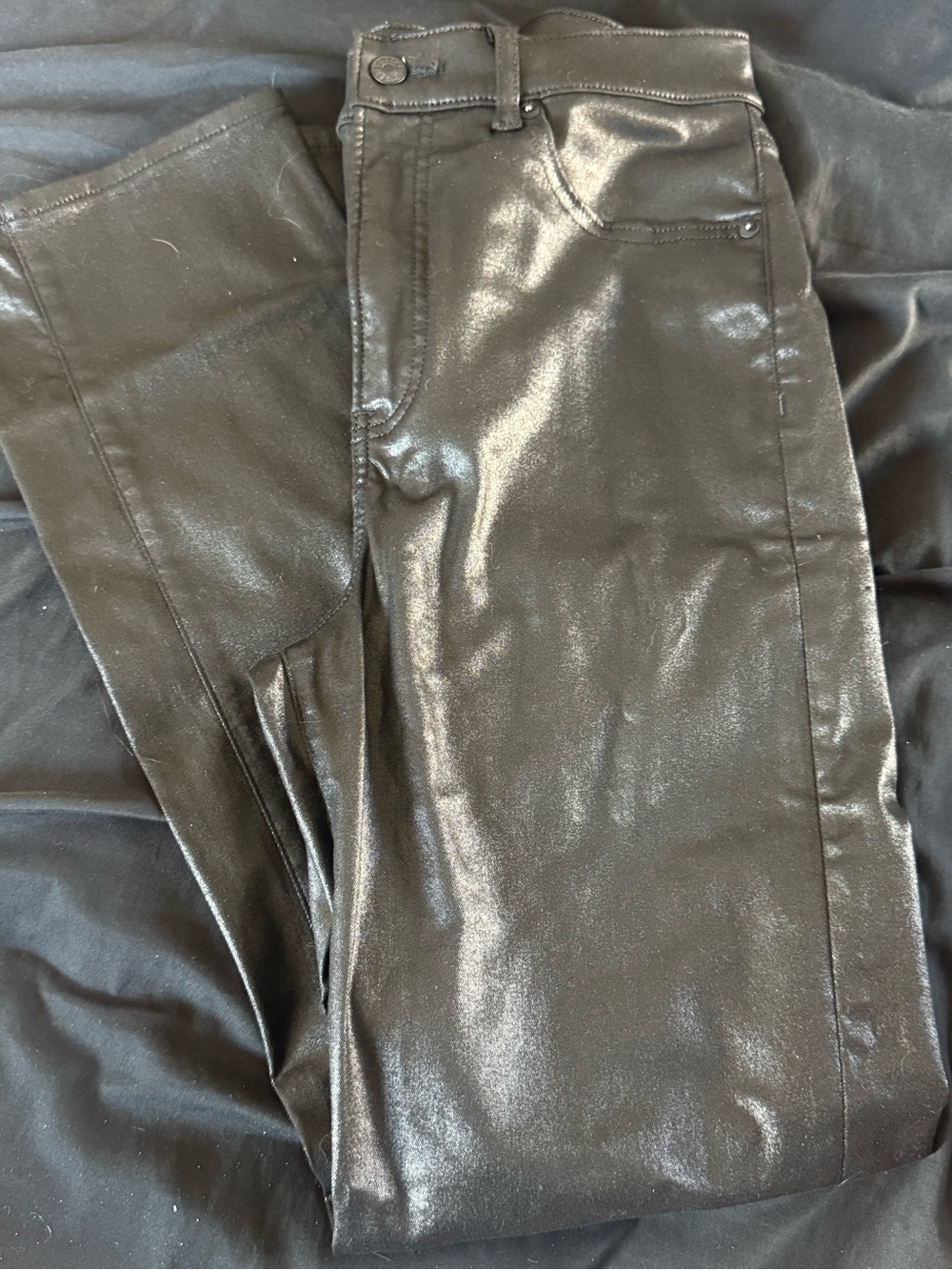 Size 4R Express Women’s Black Coated Shine Pants